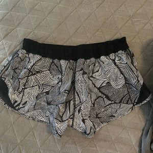 Lululemon hotty hot shorts size 10.